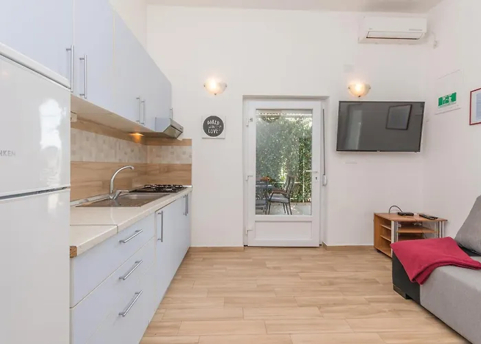 2 Bedroom Beautiful In
