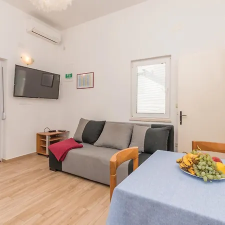 2 Bedroom Beautiful In Lejlighed